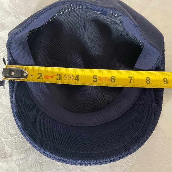 Vintage Kangol Tropic 504 Ventair Flat Cap made in England size Medium Navy Blue - Picture 8 of 8